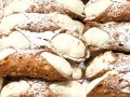 dolci-piu-coffee-cannolis-1024x494