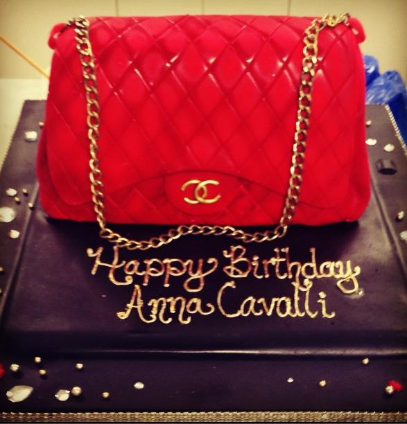 Red Quilted Handbag Cake – The Cake Guru